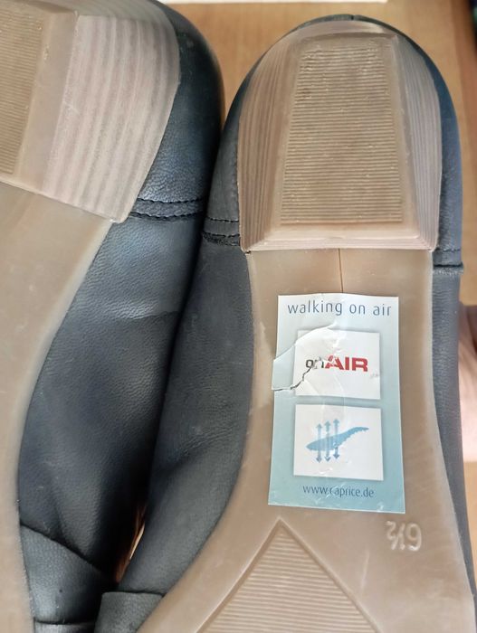 Качествени дамски обувки от естествена кожа, Caprice, стелка 26,5см.