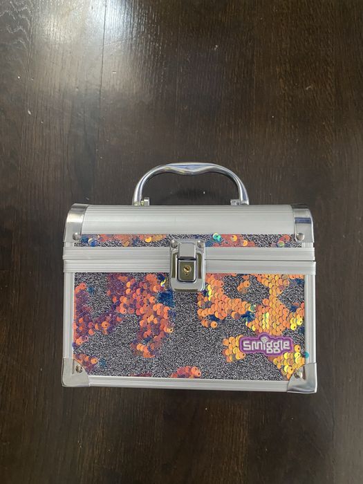 Cutie pt bijuterii pt fetite SMIGGLE superba