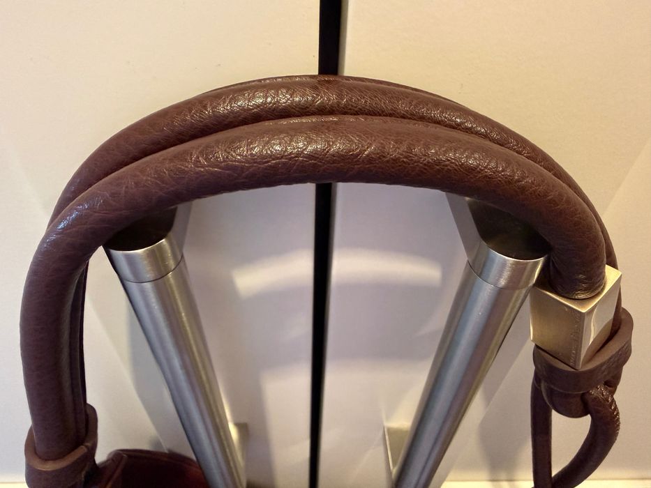 Adolfo Domingues - испанска хобо чанта