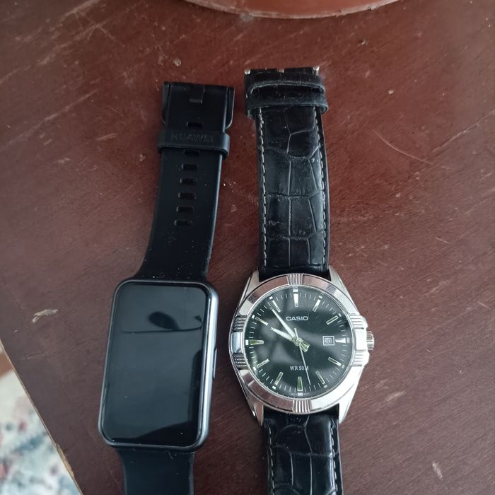 Әдемі жасап тұр хуавей зарядкасымен