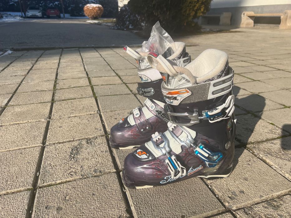 Ски обувки дамски Nordica FIRE ARROW F2 W 25.5