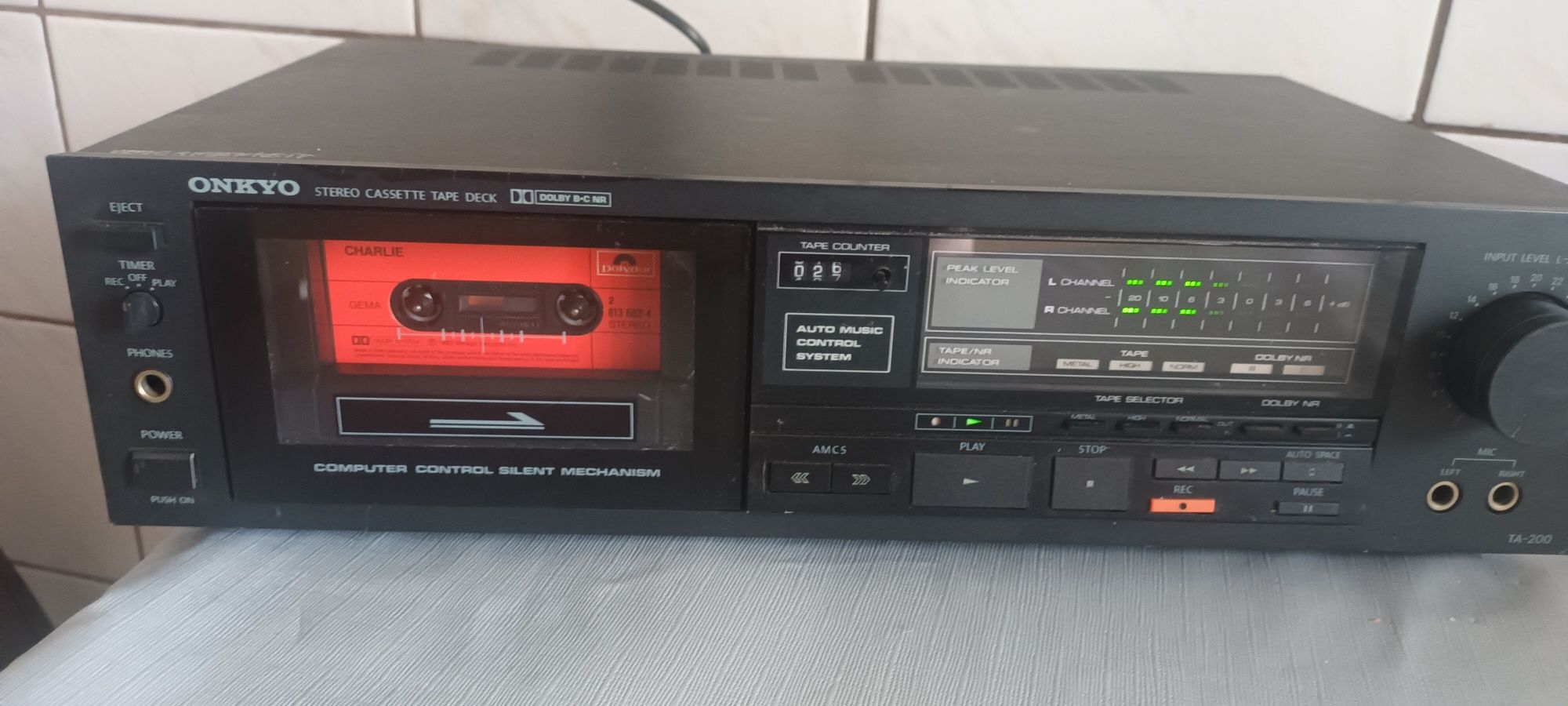 Deck Onkyo model TA200