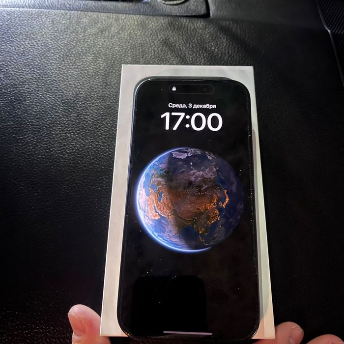 Продам айфон 16 про