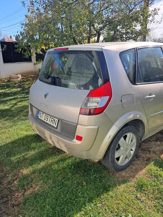 Vând Renault Megane Scenic