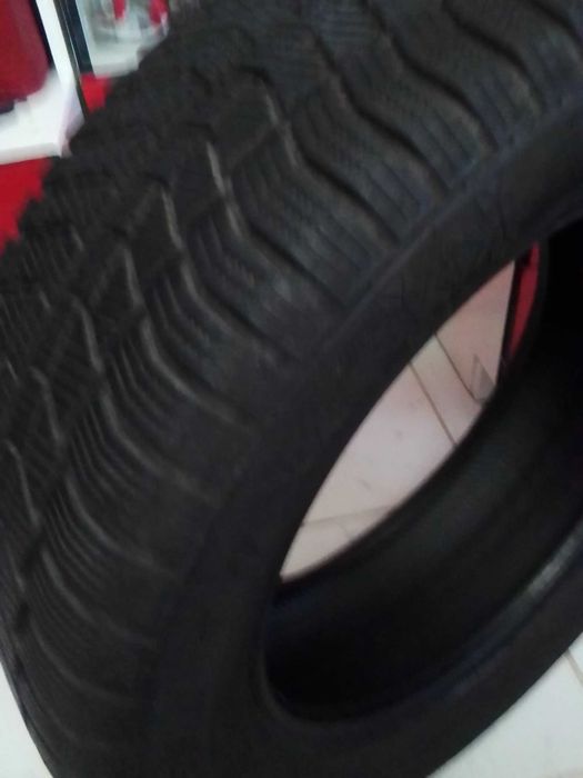 Зимни гуми от Ford употребявани - 2 броя