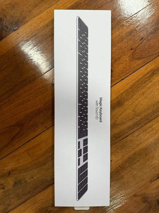 Клавиатура Apple Magic Keyboard with Touch ID and Numeric Keypad BLACK