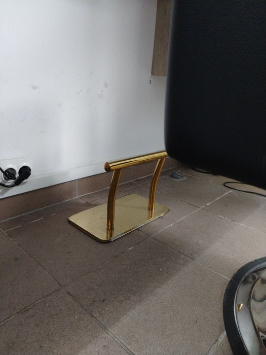 Scauna frizerie, barbar