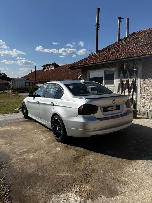 BMW 320i 2006 На части