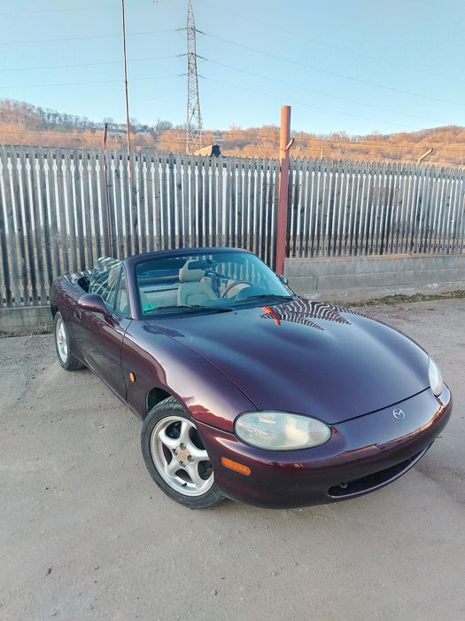 Mazda mx5 nb avariată inmatriculată