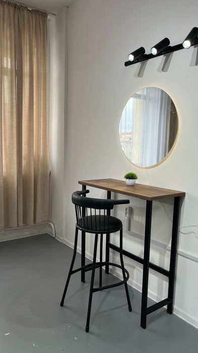 Продам столик тумбу