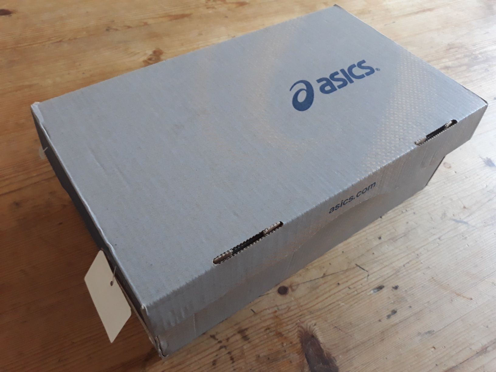 Asics черни обувки 30 номер