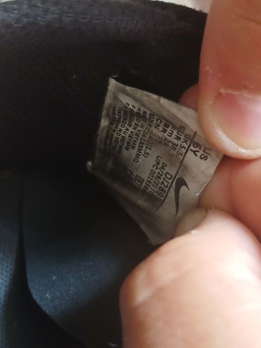 Vând ghete Nike Mercurial