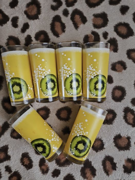 Стаканы под напитки. Стекло.