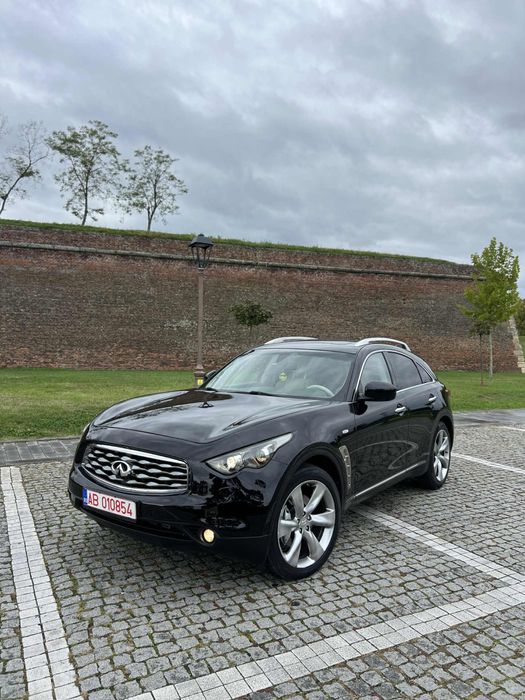 Infiniti FX30 d Premium S an 2011 4x4