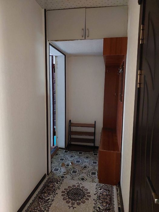 Гулливер томонда жойлашган 2 хонали квартира ижарага берилади