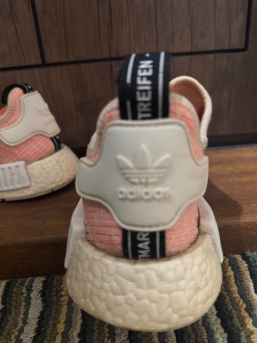Маратонки adidas 39н оранжево-розови