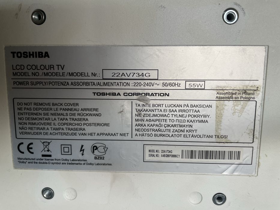 Телевизор Toshiba 22’ бял бонус стойка стена
