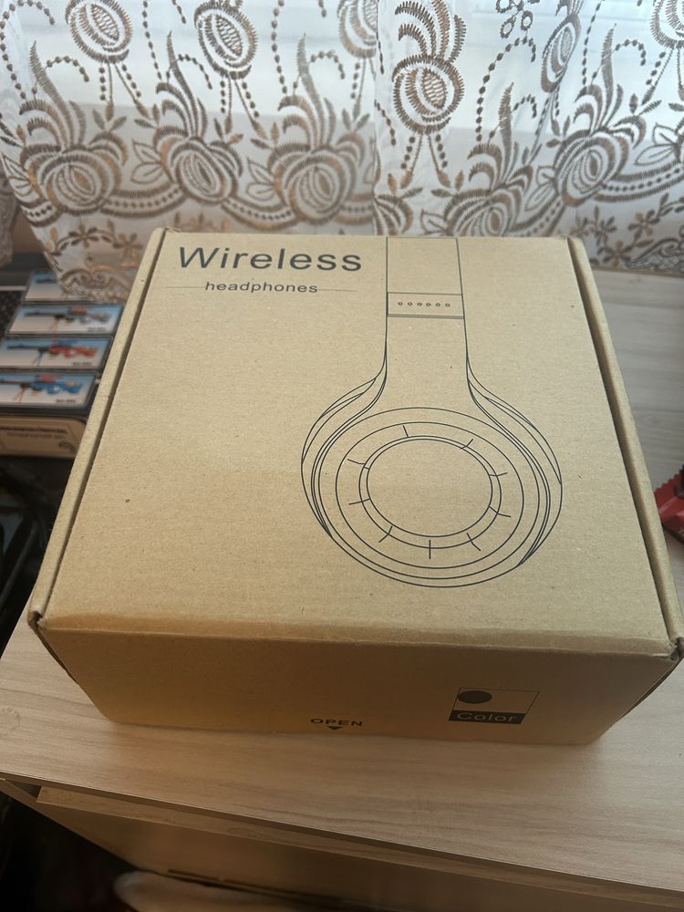 Wireless headphones