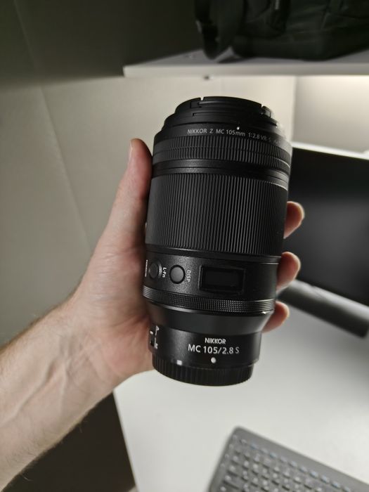 Макро nikon z mc 105mm f/2.8 vr s. 
Состояние идеальное. 
В комп