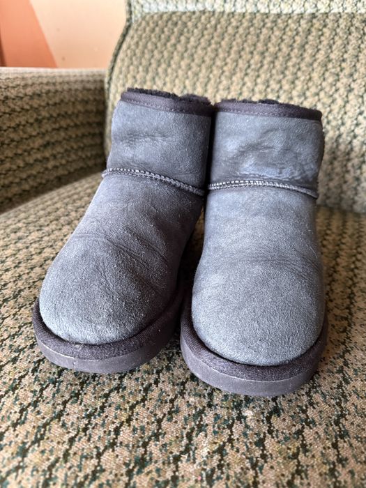 UGG gri marimea 38/39