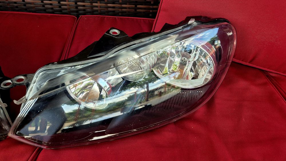 Фарове Golf 6  gti оригинални Hella