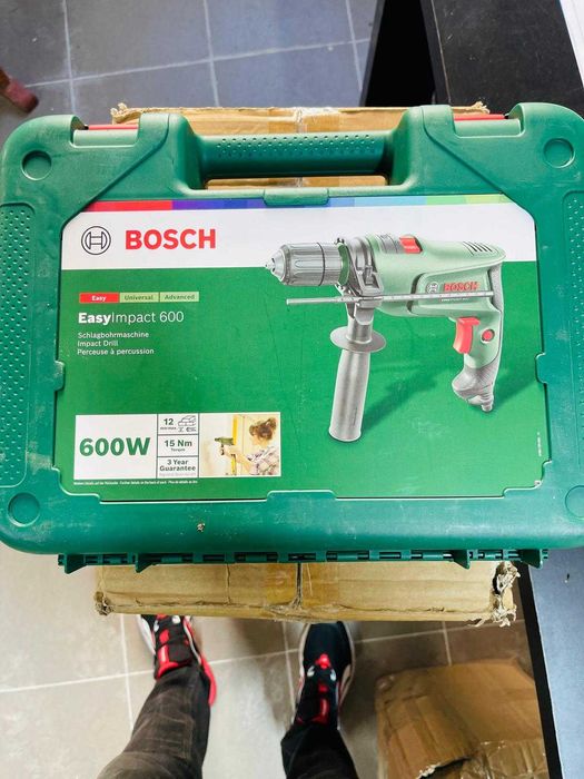 Mașină găurit cu percuție Bosch EasyImpact 600 (600 W, în cutie)