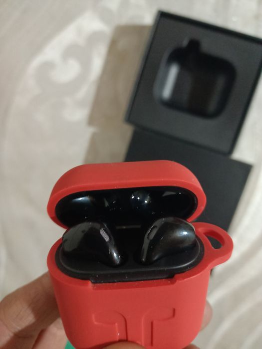 Продам наушники беспроводные