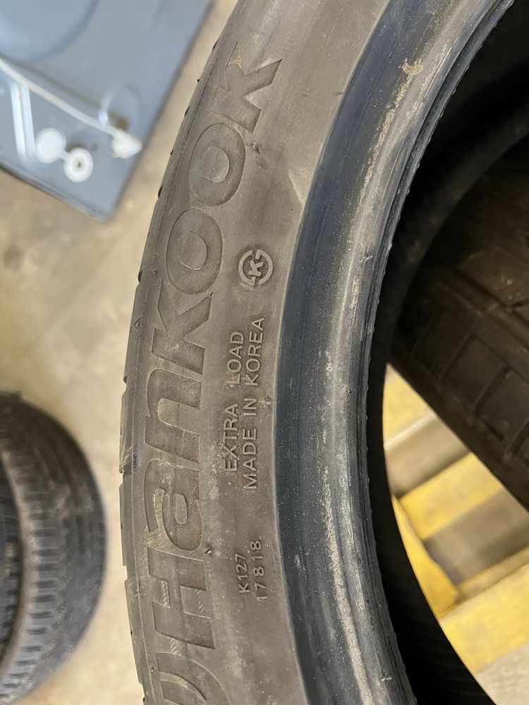 2 бр Летни гуми 235/40/19 Hankook (2023)