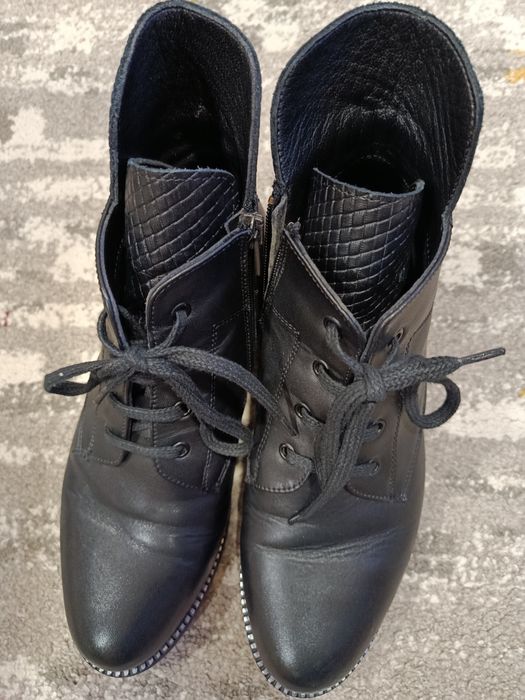 Дамски боти .39.