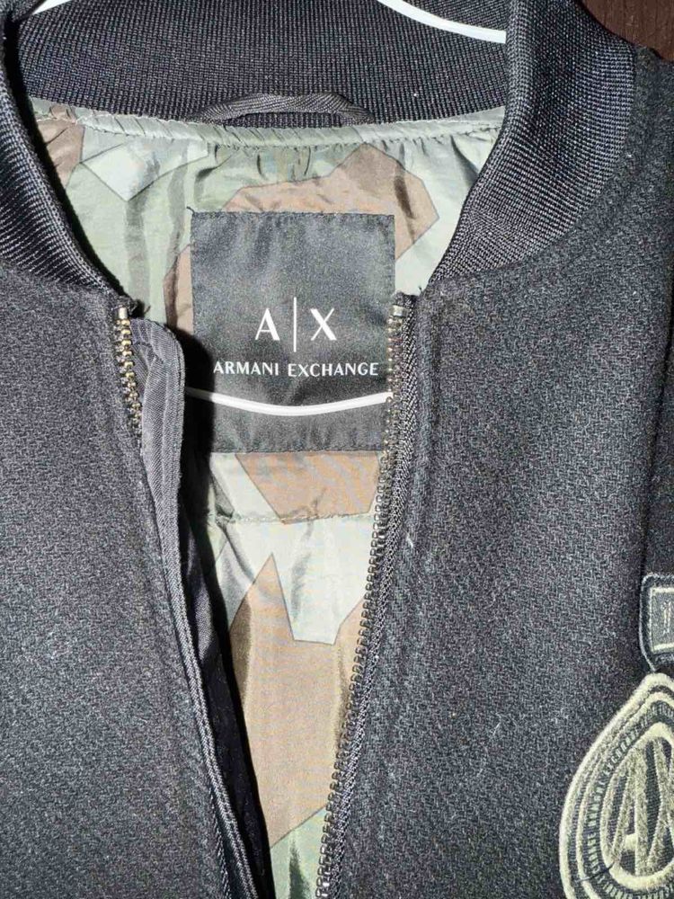 Оригинално яке / бомбер Armani Exchange
