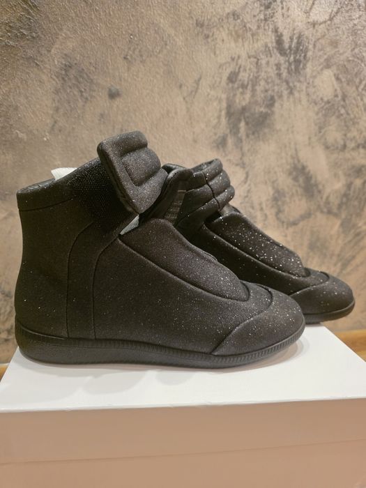 Vând Maison Margiela Black 43