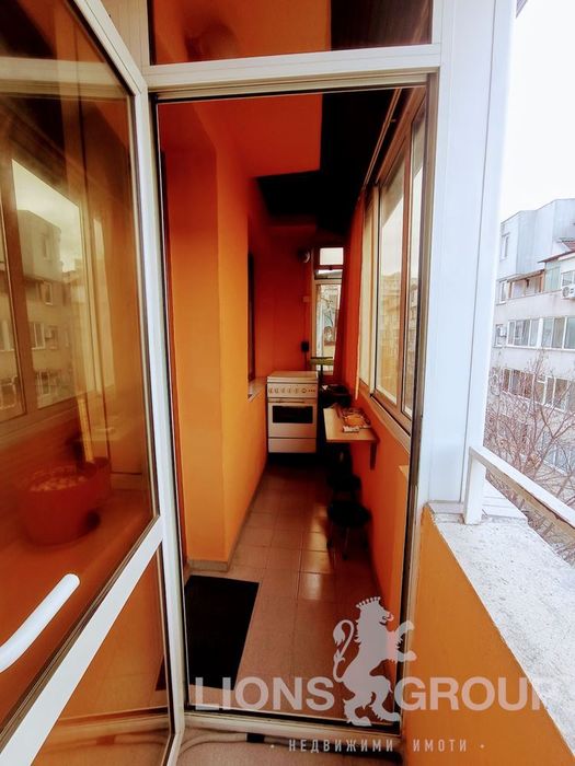 Продава се Двустаен апартамент в Варна, Лятно кино Тракия - 70 кв.м за 1993 €/кв.м - Снимка #11