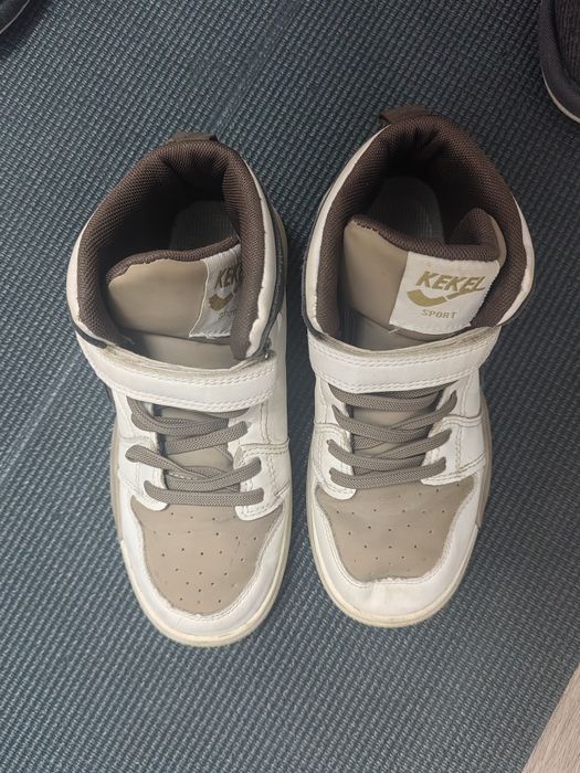 Продаются сникерсы