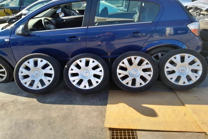 Jante aliaj cu anvelope 17 - set 205/50 R17 Citroen C4 1 [2004 - 2008
