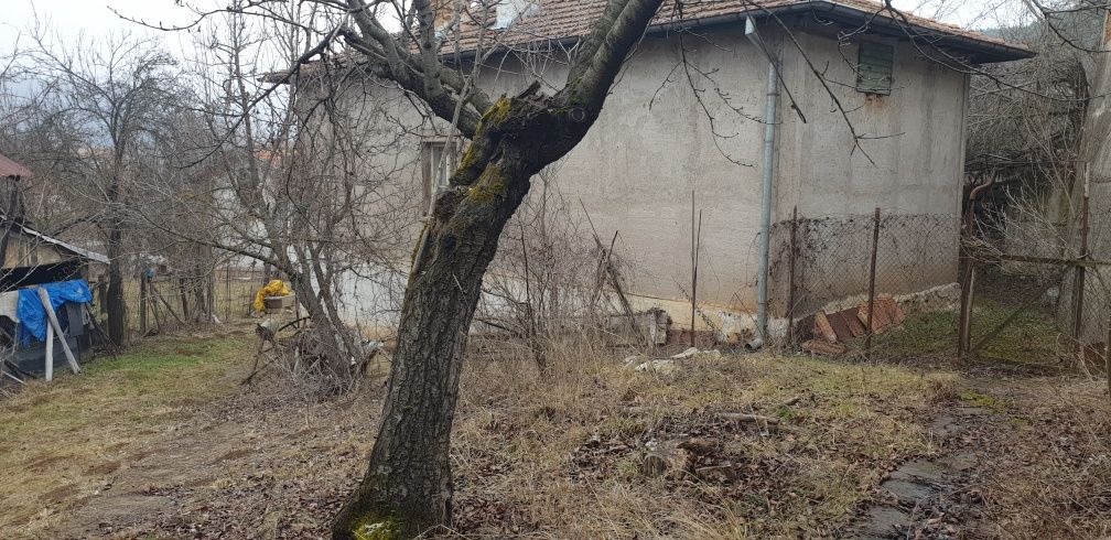 Къща село Калотина