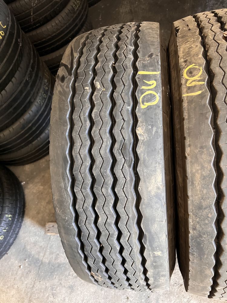 2 anvelope camion 285/70/19.5 , Michelin , 13 mm !