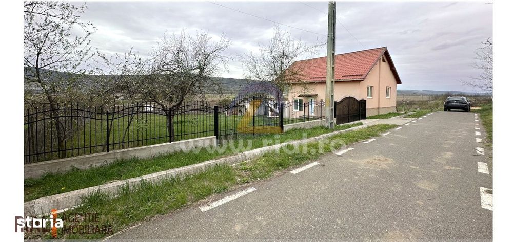 Casa de vanzare + loc de casa =631 mp, Valea Lunga