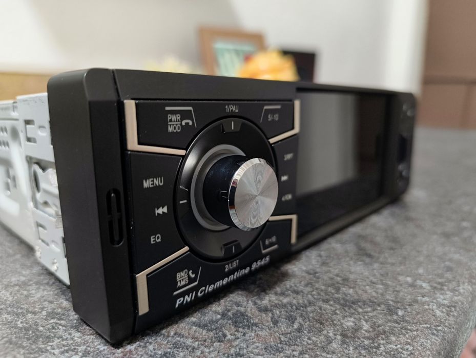Player Auto PNI Bluetooth 4x50W cu Ecran TFT de 4 inch