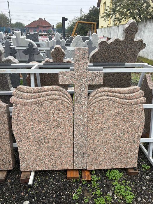 Reducere 15%  monumente funerare granit