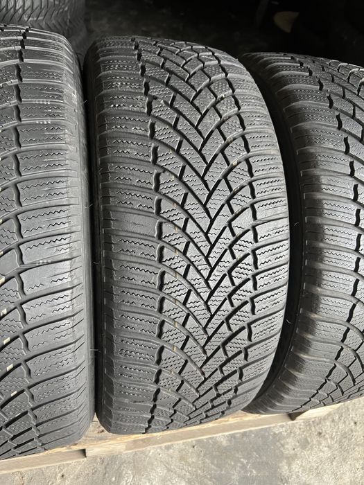 4 anvelope de iarna 205/50/17 Bridgestone 2022-2023!