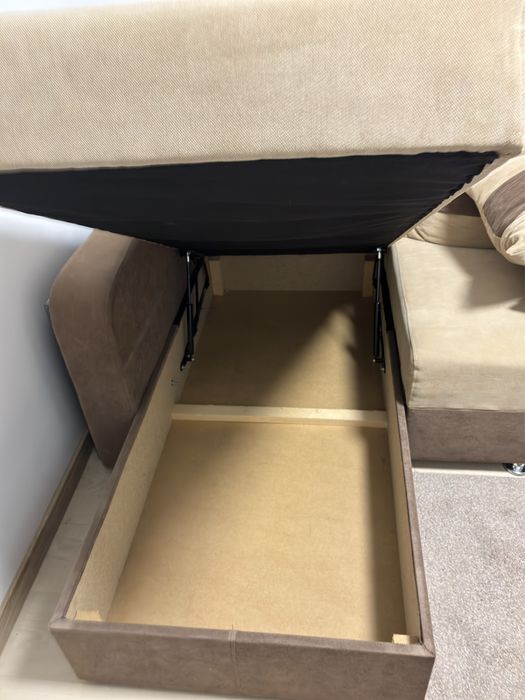 Canapea modulara tip coltar