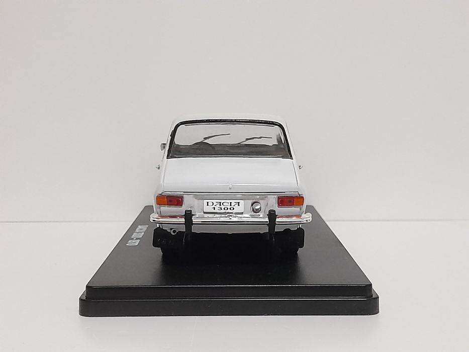 Macheta dacia 1300 scara 1:24 alb 13 hachette