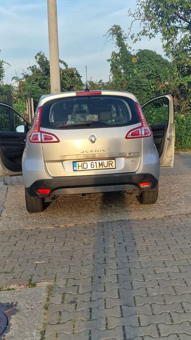 Auto Renault Scenic