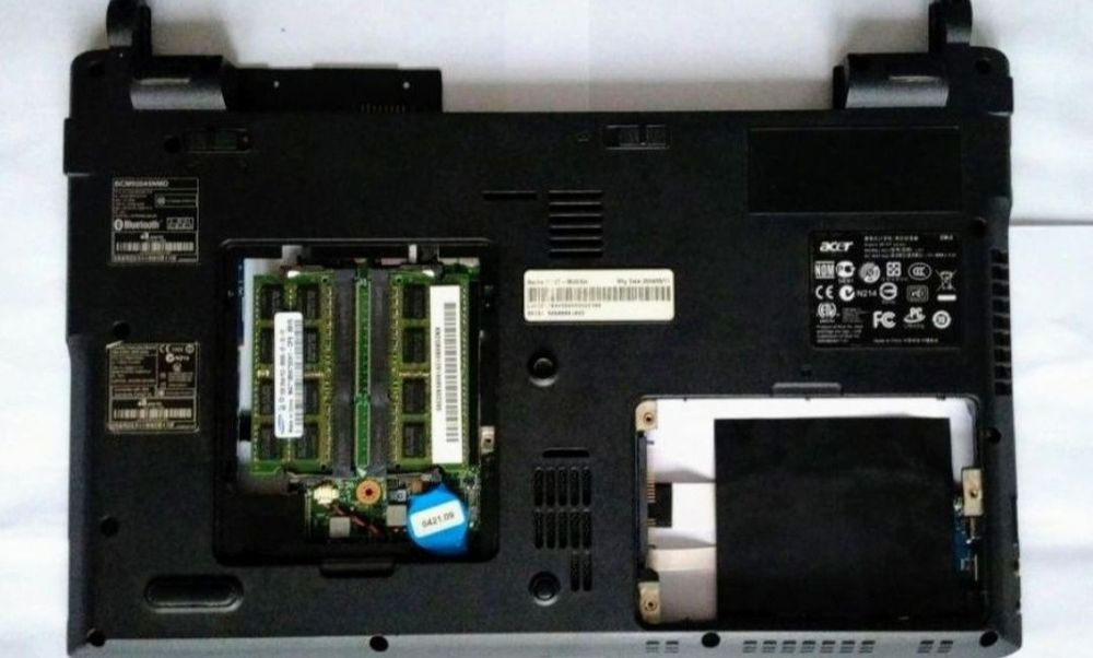 Dezmembrez Laptop Acer Aspire 3810 T