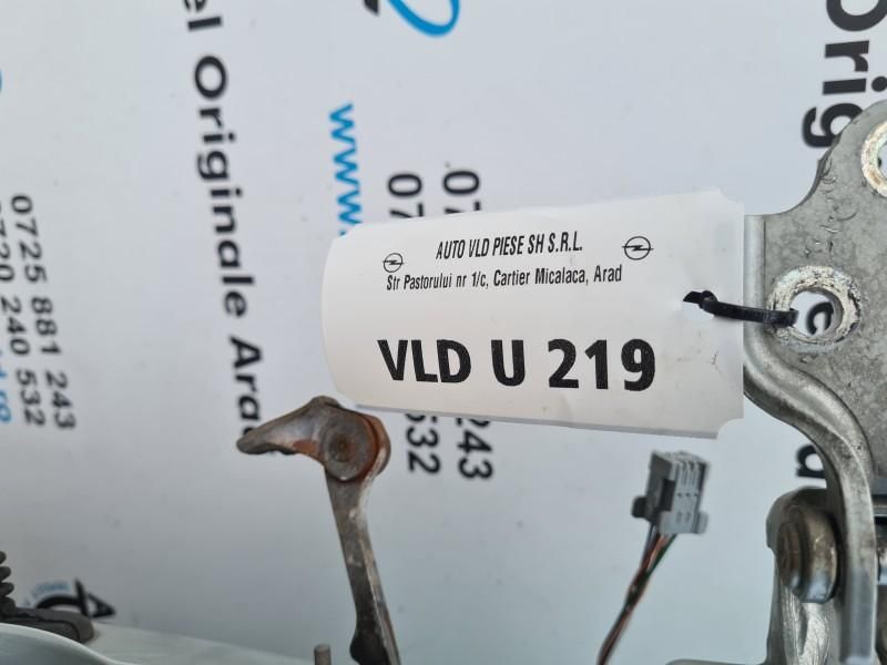 Portiera usa fata stanga cu defect Opel Movano