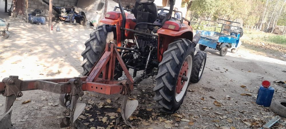 Traktr 424  45 0t kuchi sotiladi