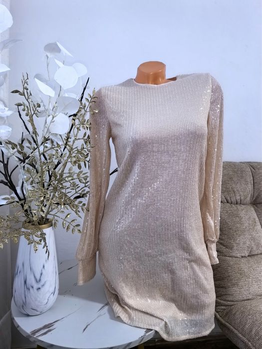 Rochie eleganta mărimea XS nouă