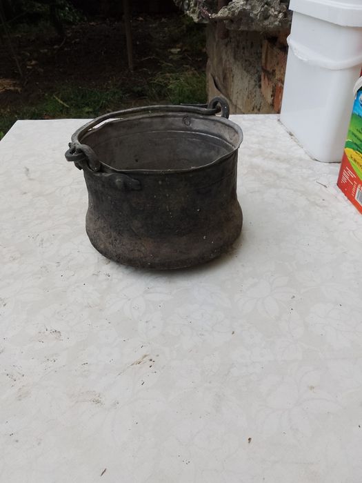 Продавам медни калайдисани съдове.