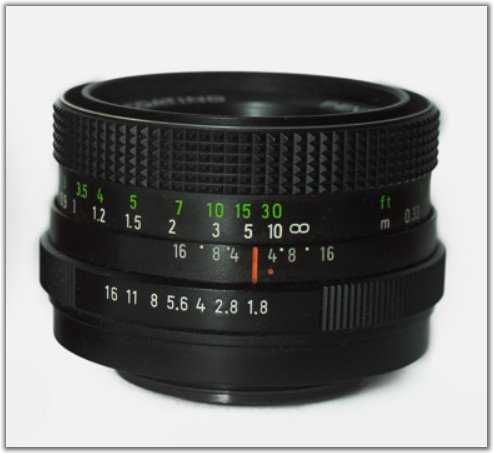 Продавам класически фотоапарат Pentacon Praktica MTL 3