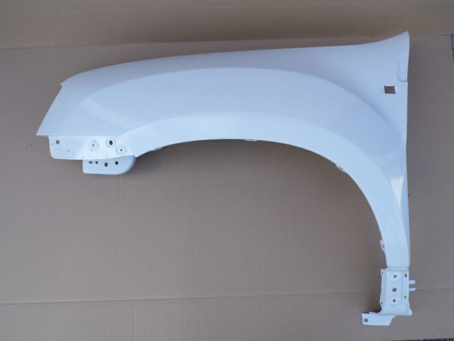 Bara fata noua vopsita alb 369 Dacia Duster 2010  - 2017